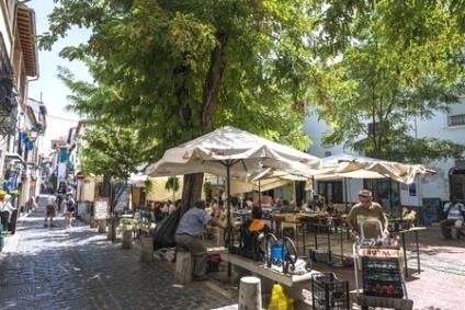 Granada in One Day Packed Itinerary