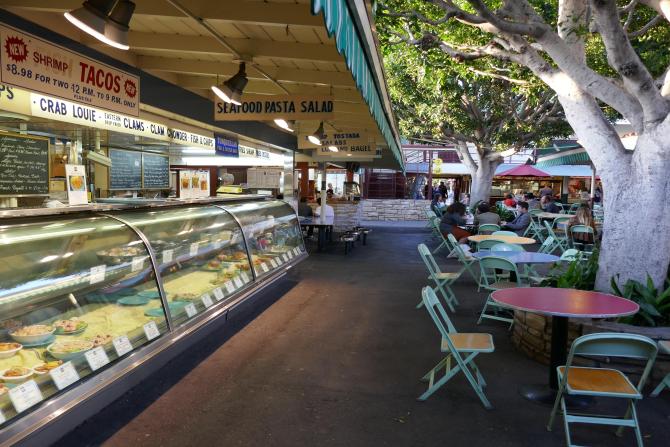 The Original Farmers Market in Los Angeles | Visit A City